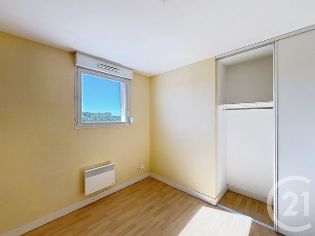 Appartement F3 à louer - 3 pièces - 57.32 m2 - ANGOULEME - 16 - POITOU-CHARENTES - Century 21 Aloha Immobilier