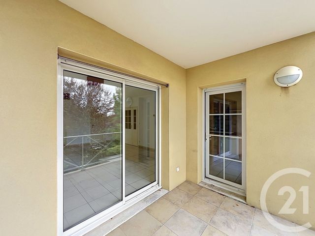 Appartement F3 à louer - 3 pièces - 70.14 m2 - ANGOULEME - 16 - POITOU-CHARENTES - Century 21 Aloha Immobilier