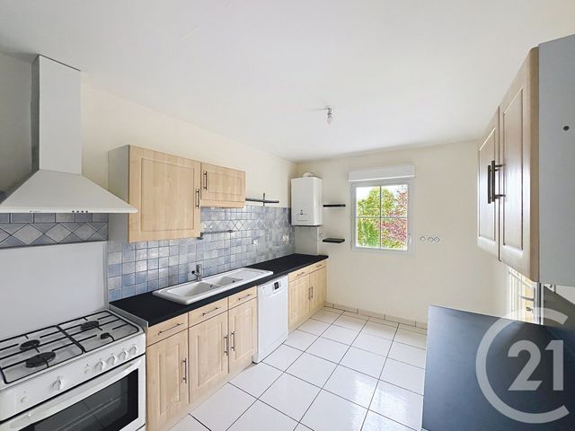 Appartement F3 à louer - 3 pièces - 70.14 m2 - ANGOULEME - 16 - POITOU-CHARENTES - Century 21 Aloha Immobilier