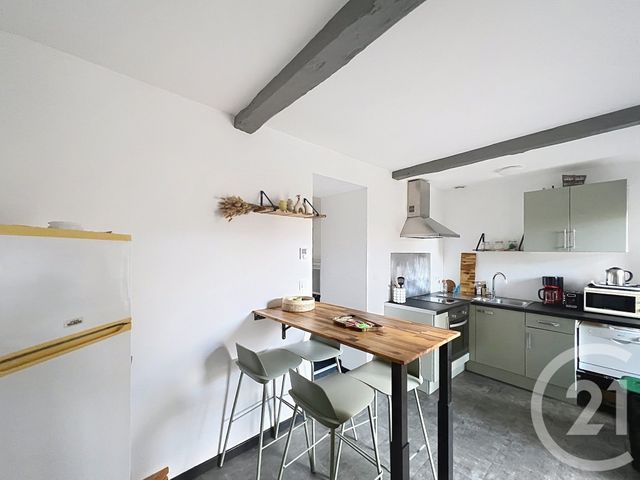 Appartement F1 à louer - 1 pièce - 31.8 m2 - ANGOULEME - 16 - POITOU-CHARENTES - Century 21 Aloha Immobilier