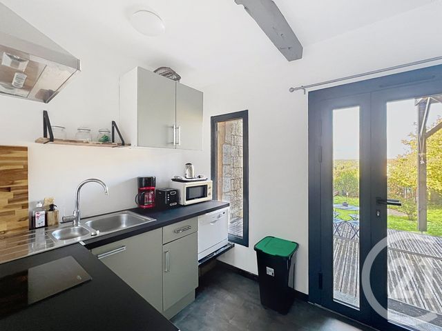 Appartement F1 à louer - 1 pièce - 31.8 m2 - ANGOULEME - 16 - POITOU-CHARENTES - Century 21 Aloha Immobilier
