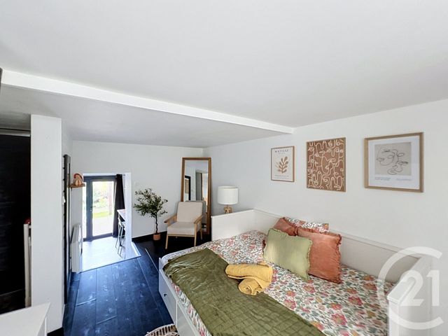 Appartement F1 à louer - 1 pièce - 31.8 m2 - ANGOULEME - 16 - POITOU-CHARENTES - Century 21 Aloha Immobilier
