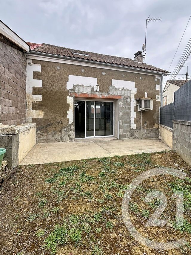 maison à vendre - 5 pièces - 73.0 m2 - L ISLE D ESPAGNAC - 16 - POITOU-CHARENTES - Century 21 Aloha Immobilier