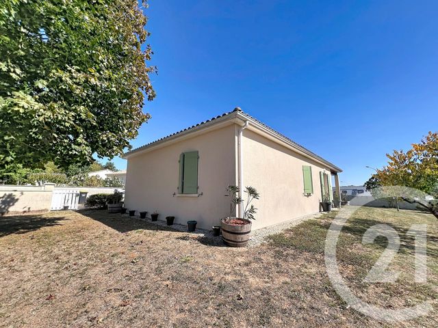 maison à louer - 5 pièces - 113.55 m2 - ST YRIEIX SUR CHARENTE - 16 - POITOU-CHARENTES - Century 21 Aloha Immobilier