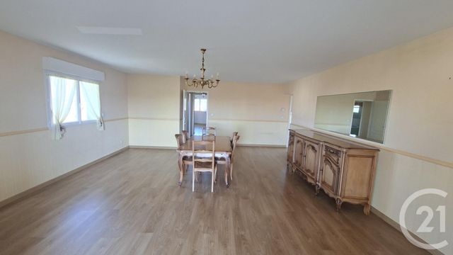 Appartement F3 à vendre - 3 pièces - 89.0 m2 - ANGOULEME - 16 - POITOU-CHARENTES - Century 21 Aloha Immobilier