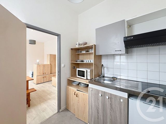 Appartement F1 à louer - 1 pièce - 24.24 m2 - ANGOULEME - 16 - POITOU-CHARENTES - Century 21 Aloha Immobilier