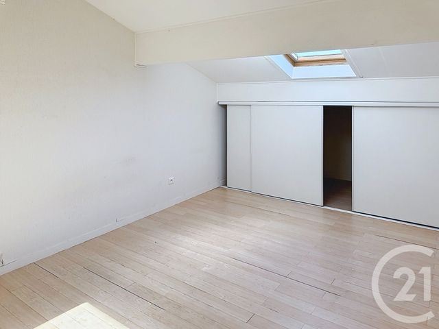 Appartement F3 à vendre - 4 pièces - 62.95 m2 - ANGOULEME - 16 - POITOU-CHARENTES - Century 21 Aloha Immobilier