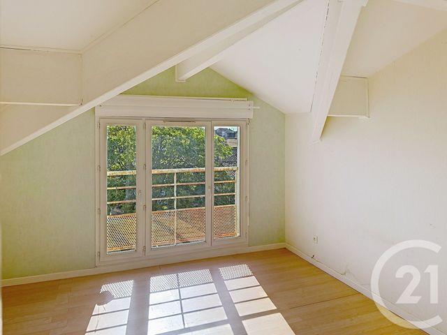 Appartement F3 à vendre - 4 pièces - 62.95 m2 - ANGOULEME - 16 - POITOU-CHARENTES - Century 21 Aloha Immobilier