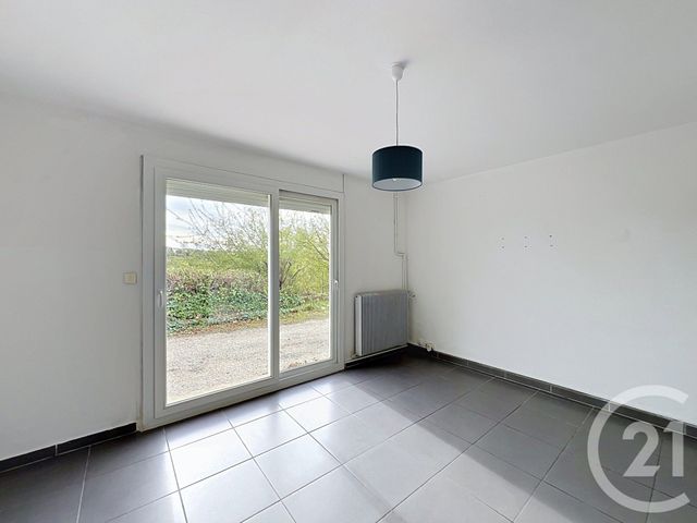 maison à louer - 4 pièces - 80.81 m2 - SOYAUX - 16 - POITOU-CHARENTES - Century 21 Aloha Immobilier