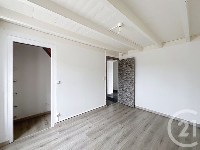 maison à louer - 4 pièces - 80.81 m2 - SOYAUX - 16 - POITOU-CHARENTES - Century 21 Aloha Immobilier