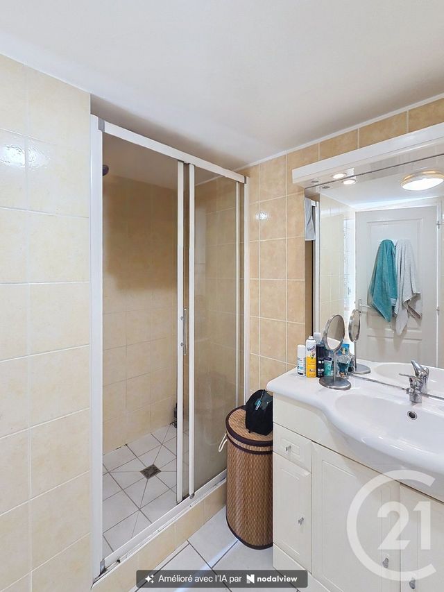 Appartement F2 à louer - 2 pièces - 47.93 m2 - ANGOULEME - 16 - POITOU-CHARENTES - Century 21 Aloha Immobilier