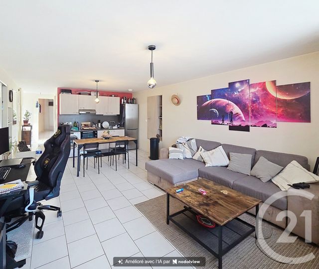 Appartement F2 à louer - 2 pièces - 47.93 m2 - ANGOULEME - 16 - POITOU-CHARENTES - Century 21 Aloha Immobilier