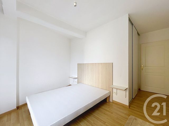 Appartement F2 à louer - 2 pièces - 47.76 m2 - ANGOULEME - 16 - POITOU-CHARENTES - Century 21 Aloha Immobilier