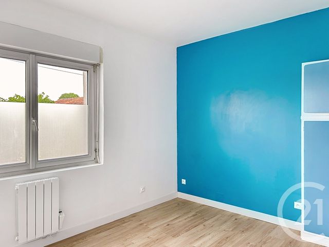 Appartement F2 à louer - 2 pièces - 28.13 m2 - SOYAUX - 16 - POITOU-CHARENTES - Century 21 Aloha Immobilier